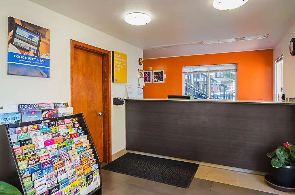 Motel 6 Portland Downtown - Convention Center 2*,  United States