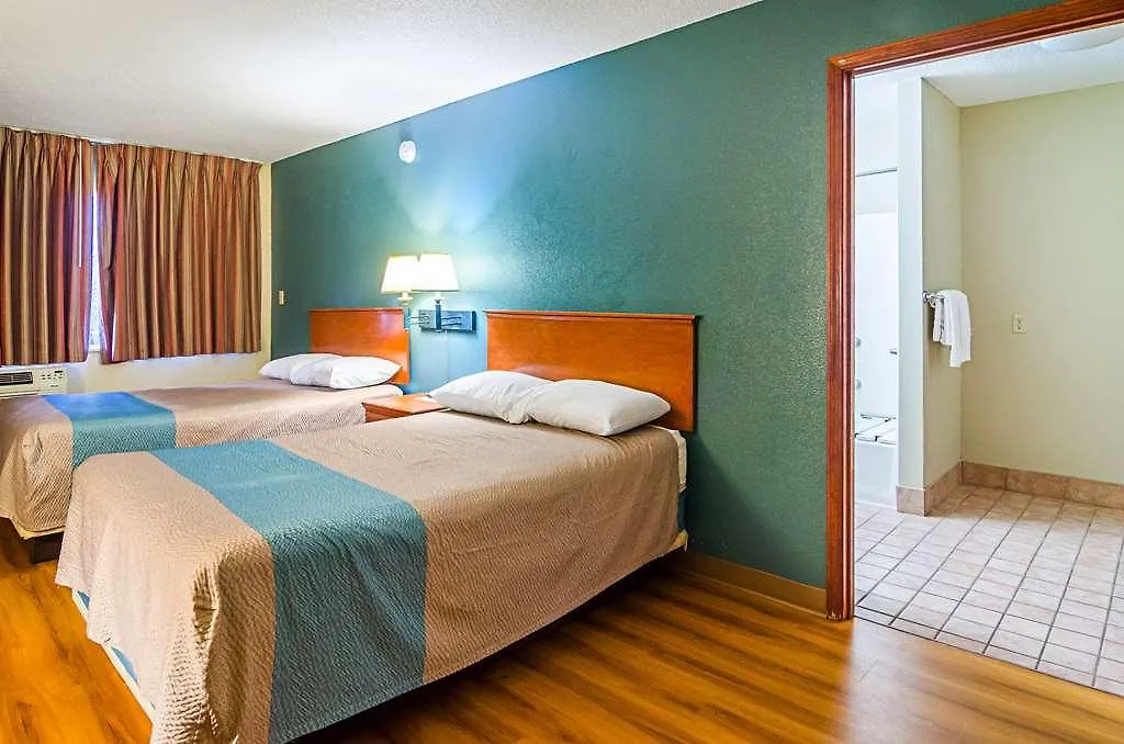 Motel 6 Portland Downtown - Convention Center 2*,  United States