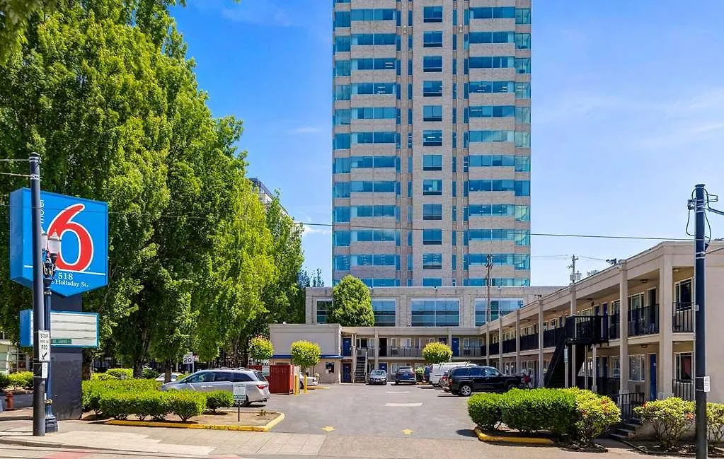 Motel 6 Portland Downtown - Convention Center 2*,